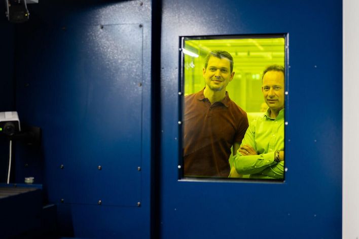 Laserscheibe_2_Personen
