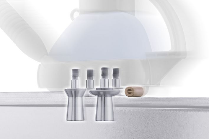Processo da máquina de fechar rebordos