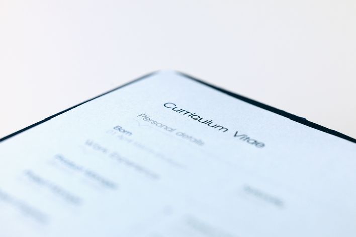 Fotografia di un curriculum vitae stampato