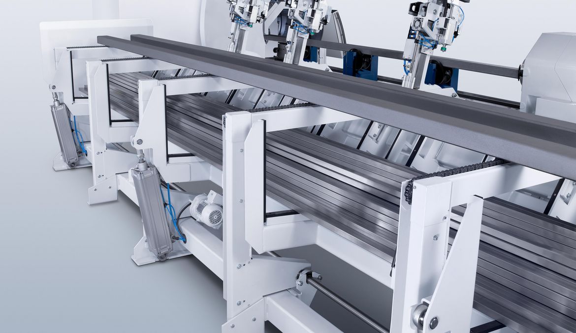 TruLaser Tube 7000 üzerinde LoadMaster Tube: İçeri döndürülebilir konveyör mesafesi