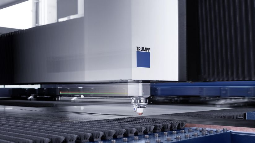 TruLaser Center 7030, głowica tnąca w czasie pracy