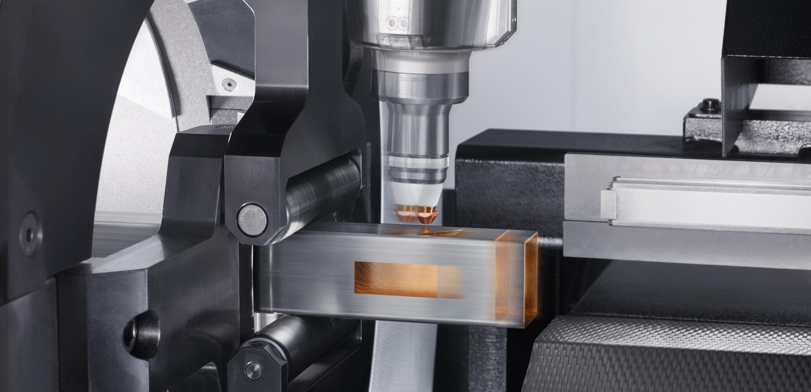 TruLaser Tube 5000 fiber、RapidCut